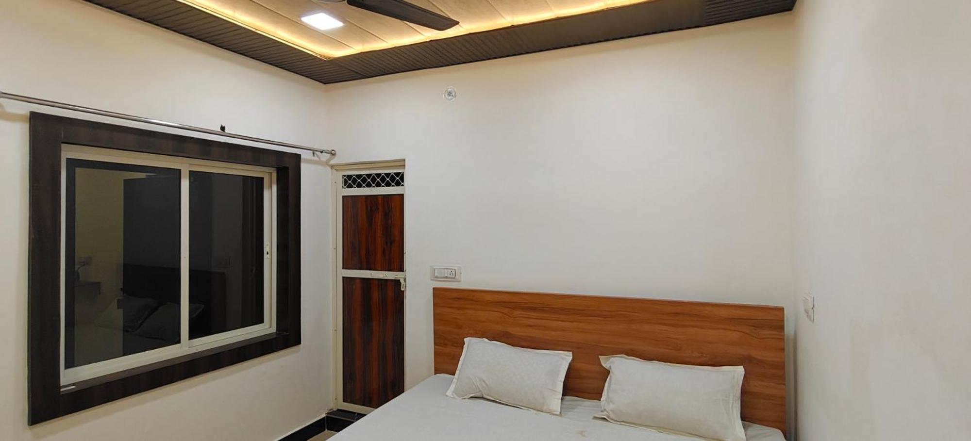 Hotel Mashaal- A Light Lit By Vidhata Jhānsi Buitenkant foto